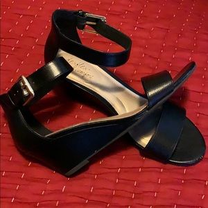 Small wedge heel sandals